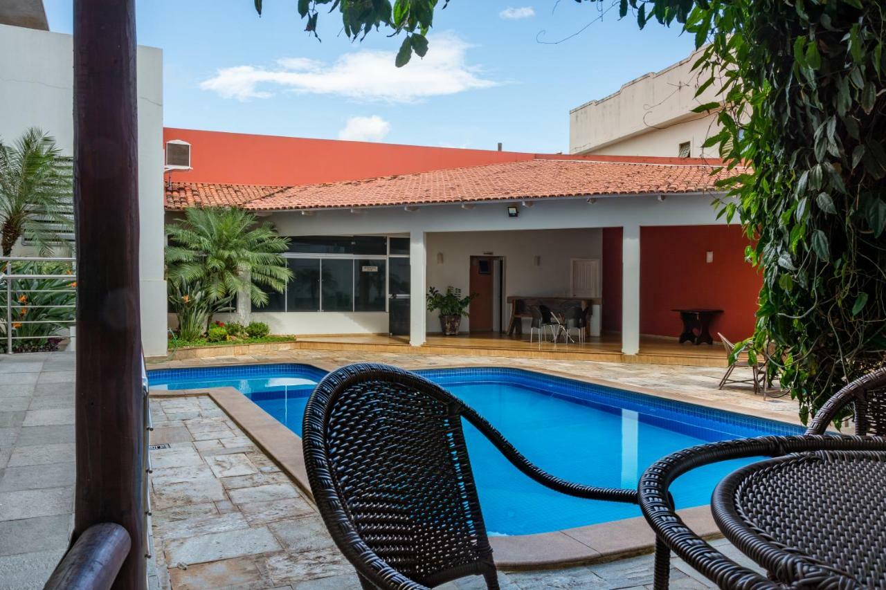 Lindóya Hotel Catalão Exterior foto